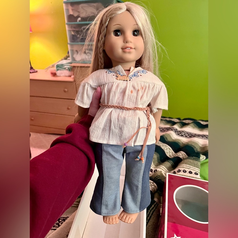 Julie 18” American Girl Doll 2008